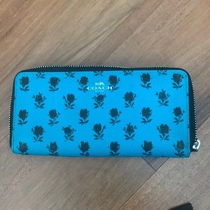 Coach wallet. Never used